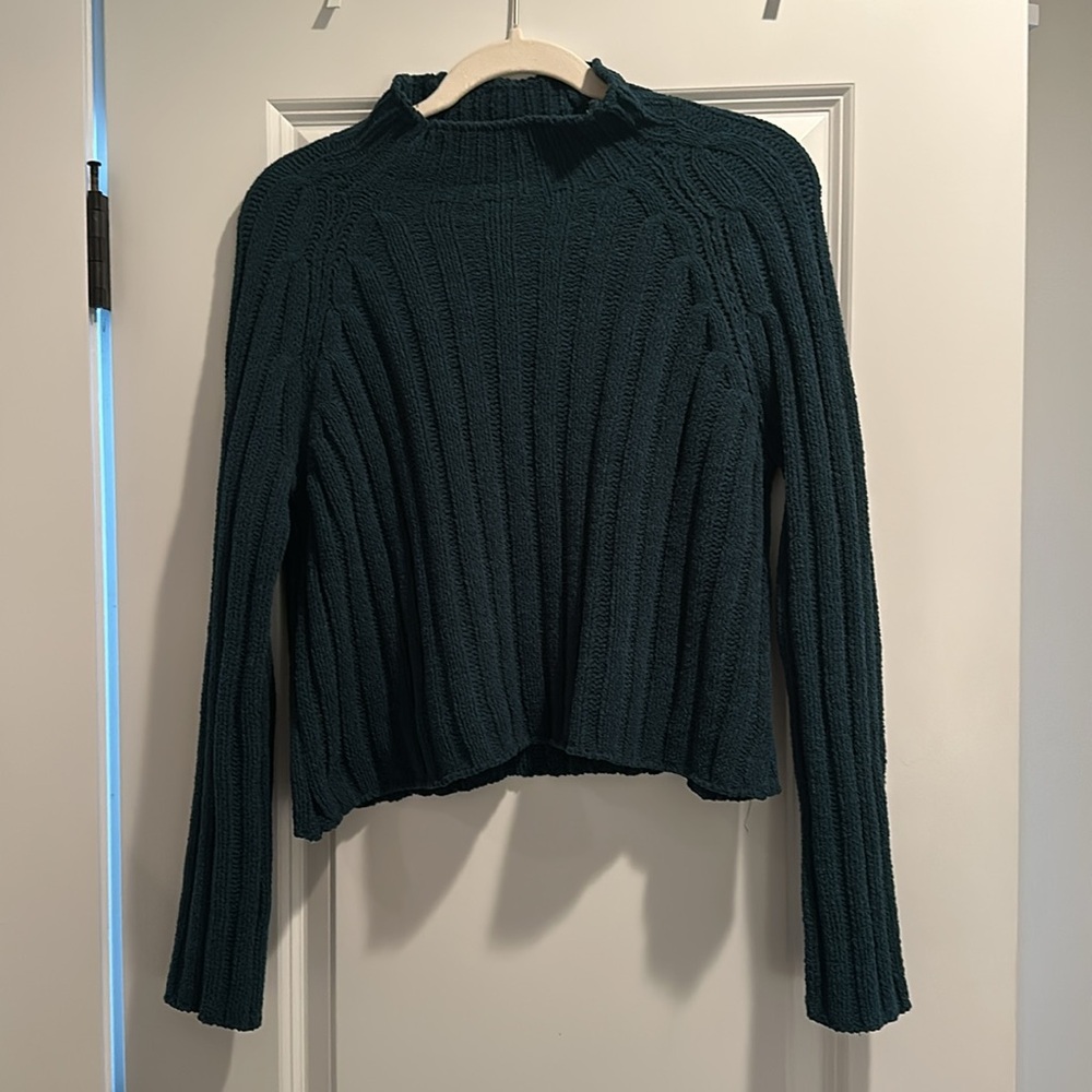 American Eagle Sweater- Small, forest green